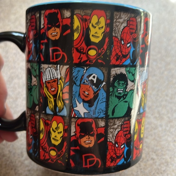 MARVEL HEROES MUG (NEW with TAG)
20 oz - Picture 15 of 16